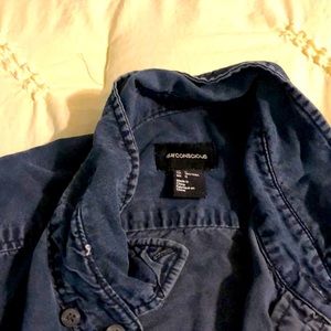 2 mens short sleeve H &M button down shirts